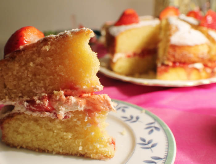 Strawberry Shortcake Layer Cake (sponge cake) – The Cozy Plum