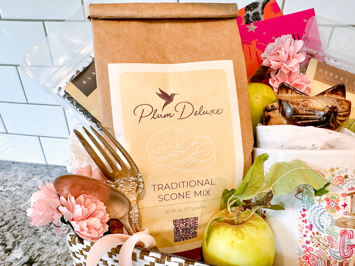 what-to-put-in-a-tea-gift-basket-plum-deluxe-tea