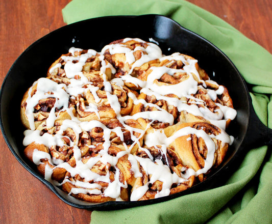 Cinnamon Rolls with Apples Recipe