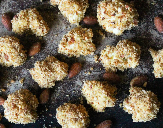 Almond Crusted Cauliflower Bites